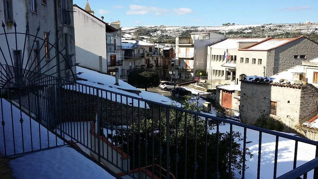 Borgo Franza Case Vacanze Basicò Appartement