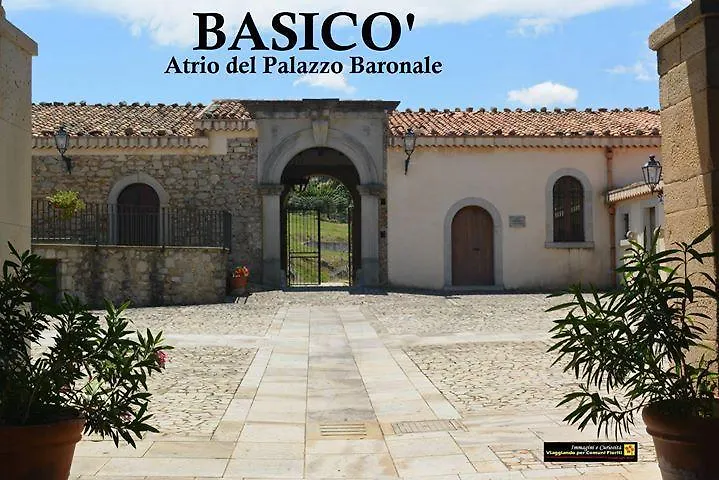 Appartement Borgo Franza Case Vacanze Basicò Italië