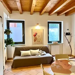 https://la-casa-di-nina-appartamento-1.hotelinveneto.com