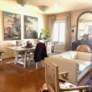 https://apt-liberty.hotelinveneto.com